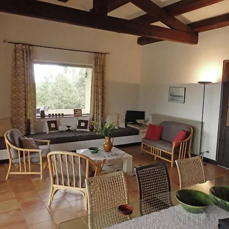 Villa In Saint-Siffret With Private Pool, Cleaning Included